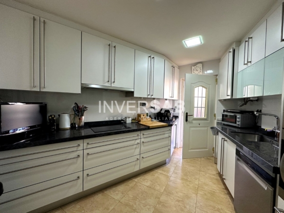 Chalet adosado en Plaza Magdalena, Novelda