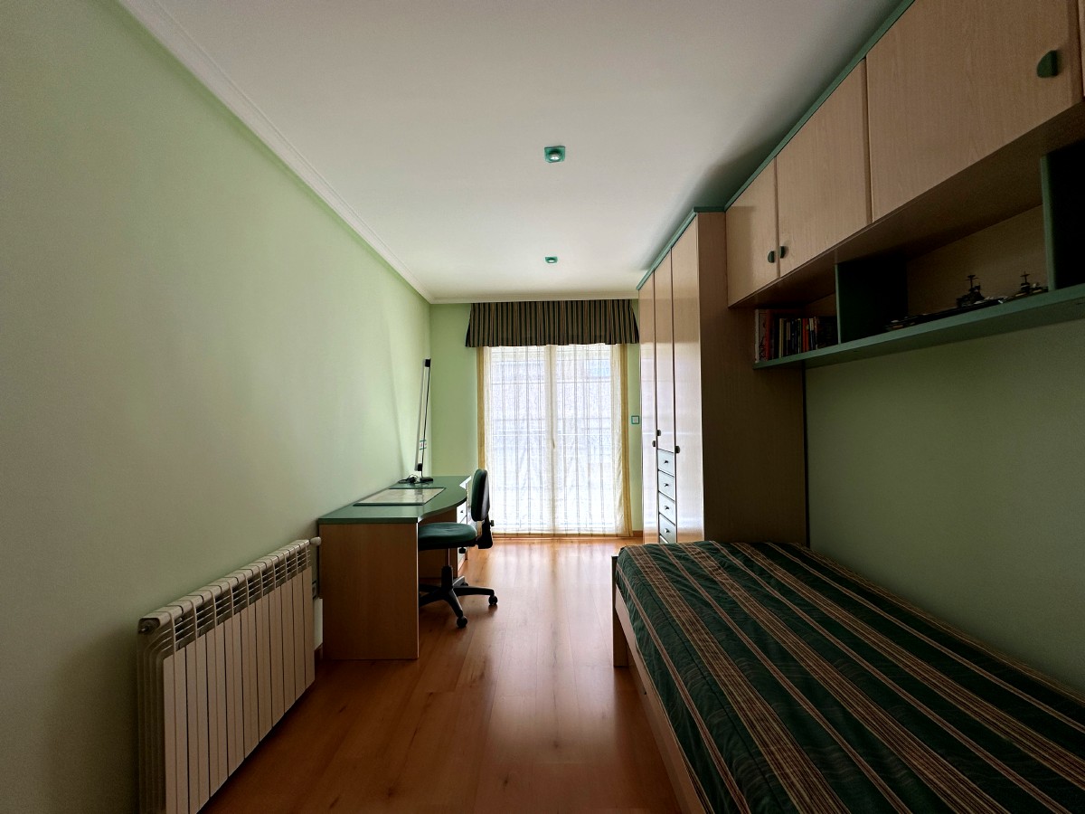 Casa independiente en barrio Sagrado Corazón NOVELDA
