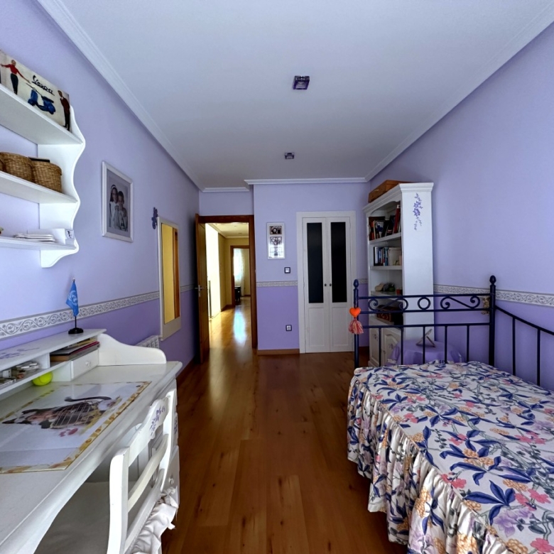 Casa independiente en barrio Sagrado Corazón NOVELDA