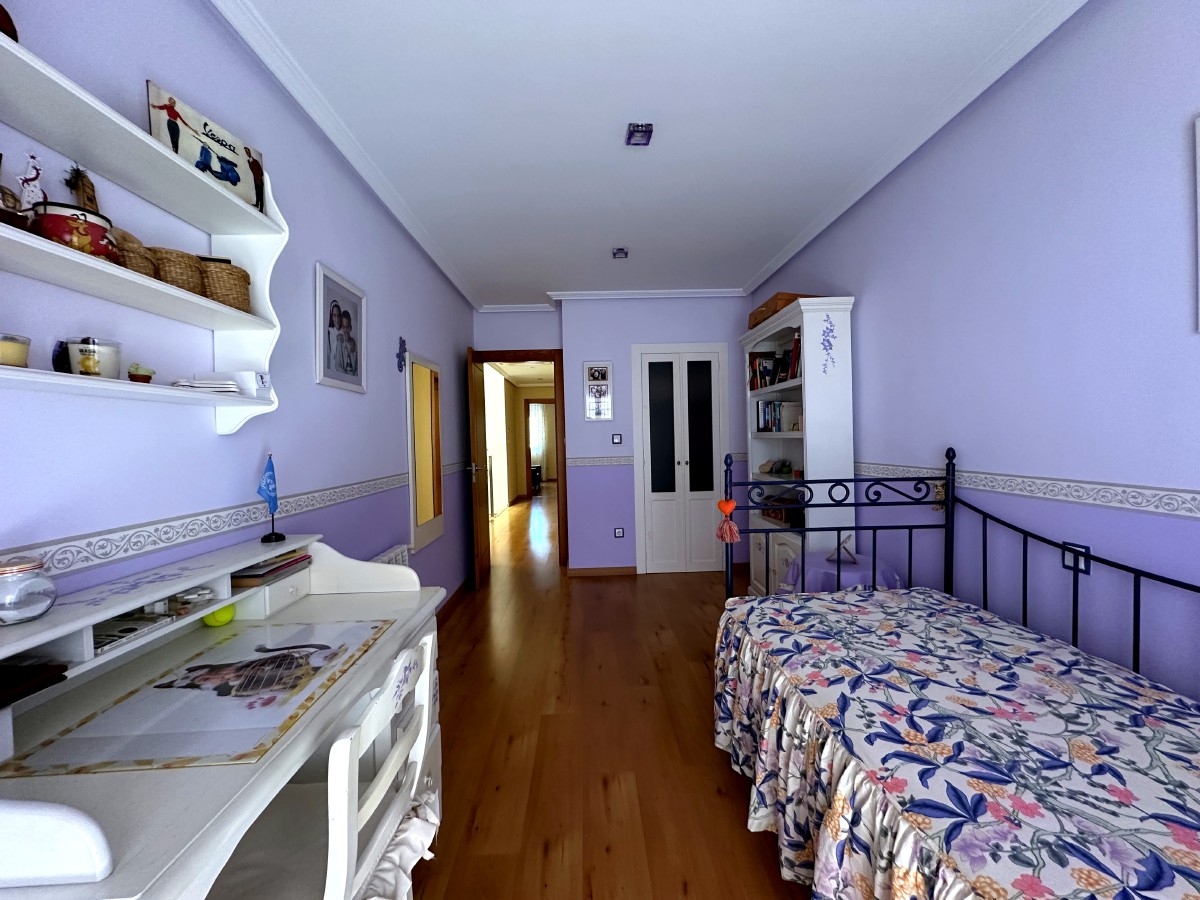 Casa independiente en barrio Sagrado Corazón NOVELDA