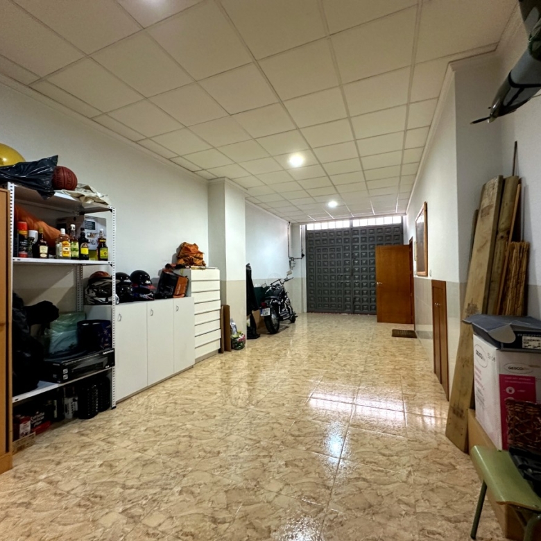 Casa independiente en barrio Sagrado Corazón NOVELDA