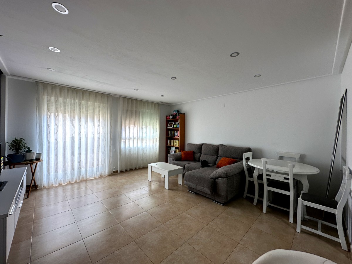 Piso primera planta en barrio San Roque NOVELDA