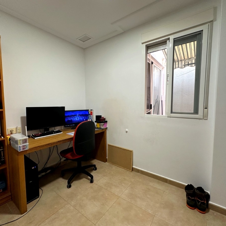 Piso primera planta en barrio San Roque NOVELDA